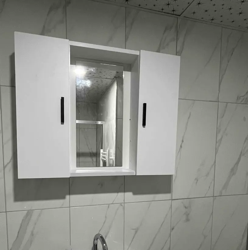 Beyaz Aynalı Banyo Dolabı